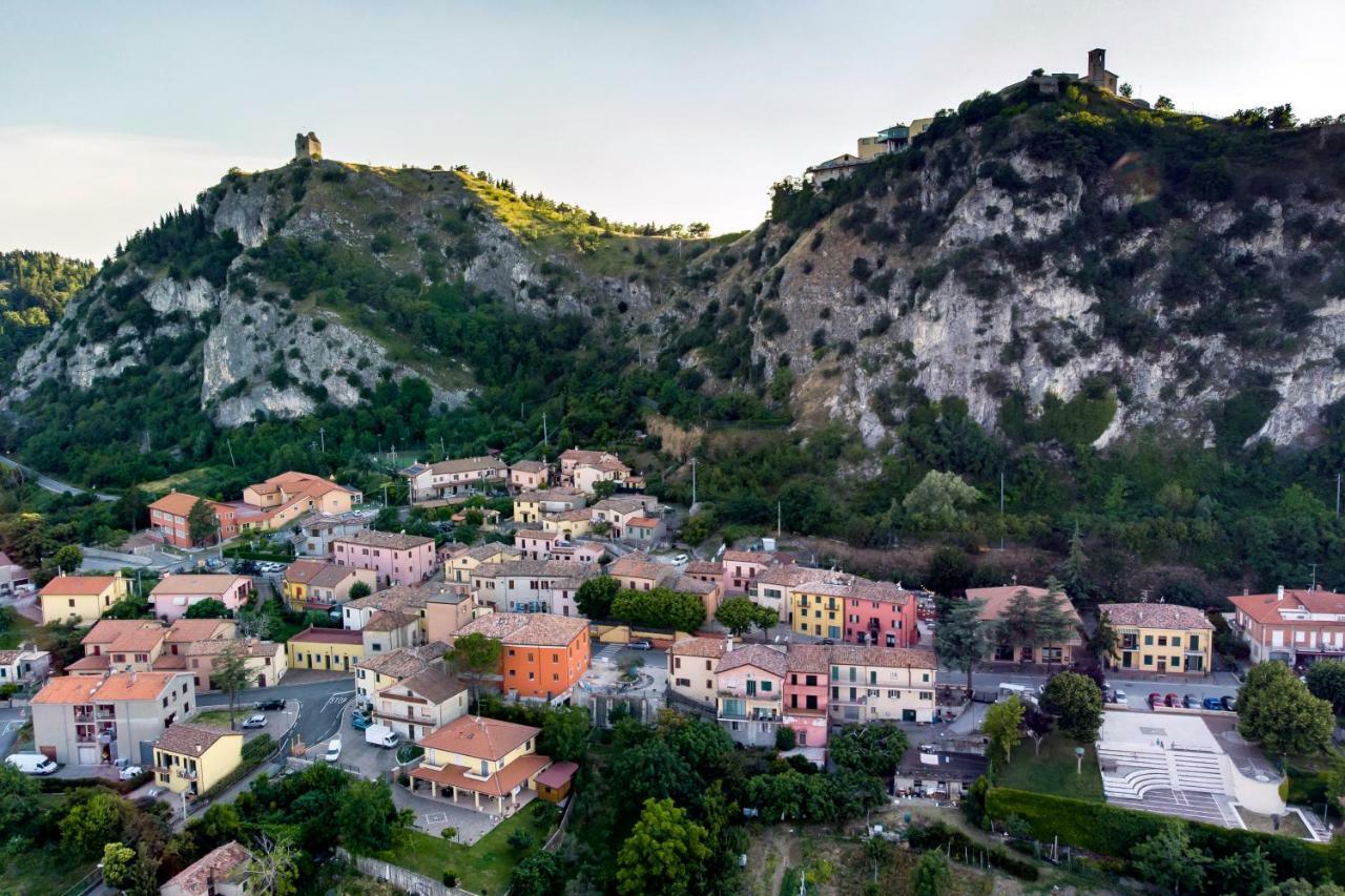La Locanda Del Povero Diavolo Torriana Kültér fotó